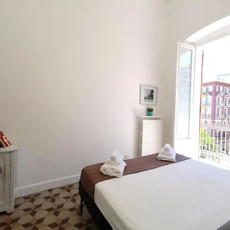 Vittorio Emanuele 71 Apartament