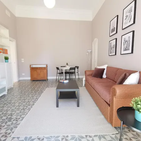 Appartamento Vittorio Emanuele 71 *